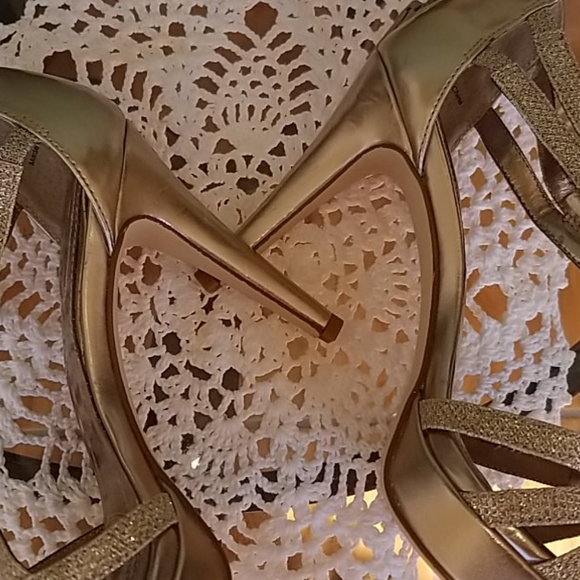 COPY - Alfani Gold flash glitter heels NWOT - Picture 9 of 10